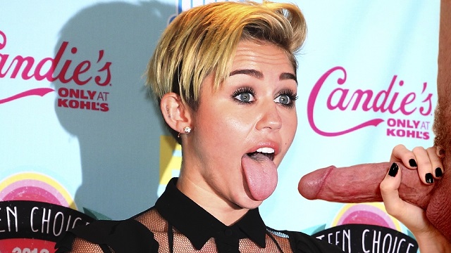 Nude Miley Cyrus shows her big ass hole